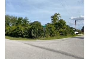 1 FAIRCHILD LANE, PALM COAST, FL 32137 - MLS#MFRFC313282