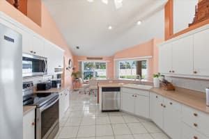 8 WAINMONT PLACE, PALM COAST, FL 32164 - MLS#MFRFC313643