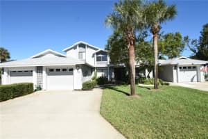 74 Lake Forest Pl, PALM COAST