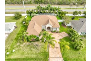 18 E Diamond Dr, PALM COAST 18 E Diamond Dr, PALM COAST