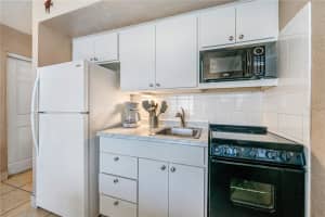 2301 ATLANTIC AVENUE, DAYTONA BEACH, FL 32118 - MLS#MFRFC314238