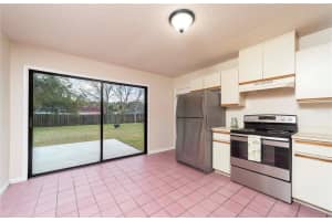 10 BLACKWOOD COURT, PALM COAST, FL 32137 - MLS#MFRFC314396