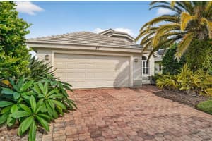 37 BAY POINTE DRIVE, ORMOND BEACH, FL 32174 - MLS#MFRFC314501