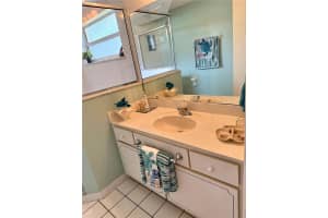 4 Fernon Ln, PALM COAST