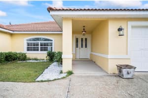 43 FALLEN OAK LANE, PALM COAST, FL 32137 Sold 02/10/26