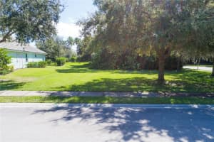 2 HOLLY COURT, PALM COAST, FL 32137 - MLS#MFRFC315434