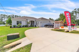 10 Point Of Woods Dr, PALM COAST