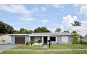3115 Nw 82nd St, MIAMI