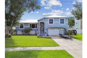 317 Shore Dr E, OLDSMAR