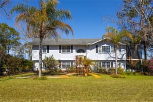 1 Ryding Ln, PALM COAST