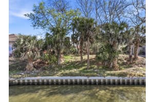 35 CORAL REEF COURT, PALM COAST, FL 32137 - MLS#MFRFC316768