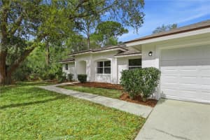 10 PEBBLETON PLACE, PALM COAST, FL 32164 - MLS#MFRFC316882