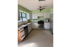 8 SWEETBAY DRIVE, PALM COAST, FL 32137 - MLS#MFRFC316999