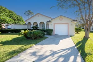 13 BUTTONWOOD LANE, PALM COAST, FL 32137 - MLS#MFRFC317054