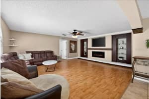 33 RED BARN DRIVE, PALM COAST, FL 32164 - MLS#MFRFC317075