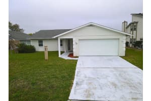 19 CEDARFIELD COURT, PALM COAST, FL 32137 - MLS#MFRFC317164