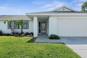 12 CLARENDON COURT, PALM COAST, FL 32137 - MLS#MFRFC317579