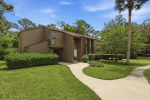 27 Oxford Ln #27, PALM COAST