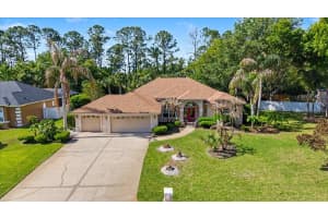 11 Crescent Lake Way, ORMOND BEACH