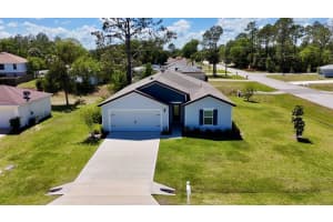 2 Prince Eric Ln, PALM COAST