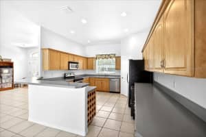 25 WESTMINSTER DRIVE, PALM COAST, FL 32164 - MLS#MFRFC318039