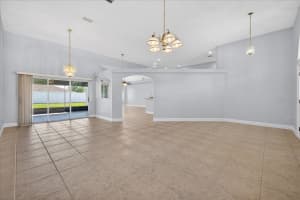 28 FRENEAU LANE, PALM COAST, FL 32137 - MLS#MFRFC318298