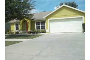 3718 Meadow Green Dr, Tavares, FL 32778, Sold 10/02/15