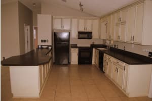 407 Dorothy Cir, Eustis, FL 32726, Sold 06/03/16