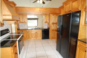 2714 Butternut Ct, Eustis, FL 32726, Sold 03/11/16