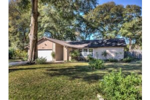 1889 Cherry Ln, Mt Dora, FL 32757, Sold 04/22/16
