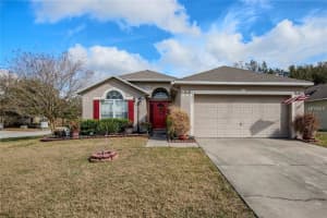 1043 Vanderbilt Dr, Eustis, FL 32726, Sold 06/17/16