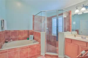 9834 Royal Vista Ave, Clermont, FL 34711, Sold 04/17/17