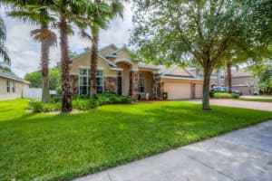 305 E Blue Water Edge Dr, Eustis, FL 32736, Sold 06/30/16
