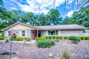 1604 Hilltop Dr, Mt Dora, FL 32757, Sold 07/13/16