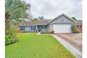 4930 Abaco Dr, Tavares, FL 32778, Sold 08/08/16