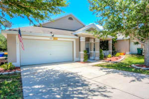 1020 Longville Cir, Tavares, FL 32778, Sold 09/02/16