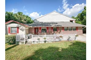 1525 Crestview Dr, Mt Dora, FL 32757, Sold 04/06/17