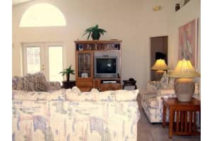 133 Grovepark Dr, Davenport, FL 33837, Sold 11/30/16