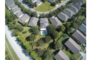 1048 Longville Cir, Tavares, FL 32778, Sold 04/27/17