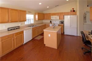 2318 Barons Ct, Tavares, FL 32778, Sold 03/13/17