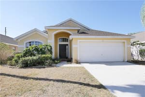 712 Lady Diana Dr, Davenport, FL 33837, Sold 05/18/17