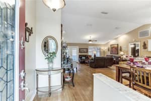 2710 Gables Dr, Eustis, FL 32726, Sold 10/27/17