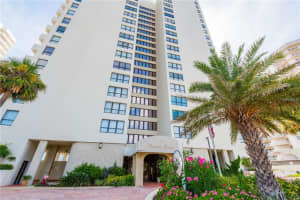 2947 S Atlantic Ave, Daytona Beach, FL 32118, Sold 11/14/17