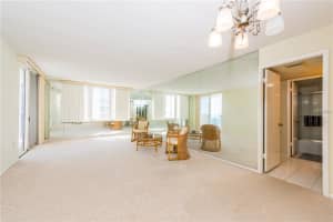 2947 S Atlantic Ave, Daytona Beach, FL 32118, Sold 11/14/17