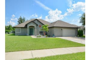 4391 Abaco Dr, Tavares, FL 32778, Sold 11/30/17