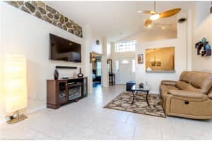 4630 Eaglet Ln, Kissimmee, FL 34746, Sold 11/16/17