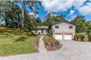 1618 Hilltop Dr, Mt Dora, FL 32757, Sold 05/22/18