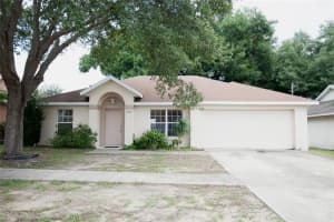 3711 Meadow Green Dr, Tavares, FL 32778, Sold 02/07/22