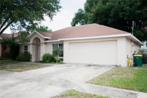 3711 Meadow Green Dr, Tavares, FL 32778, Sold 02/07/22