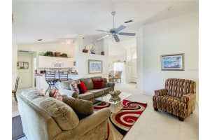 512 Dolcetto Dr, Davenport, FL 33897, Sold 10/04/21